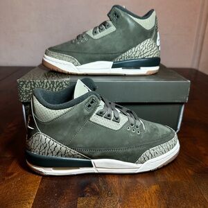 Air Jordan 3 Retro Family Affair “Family And Friends” Size 5.5y GS NEW